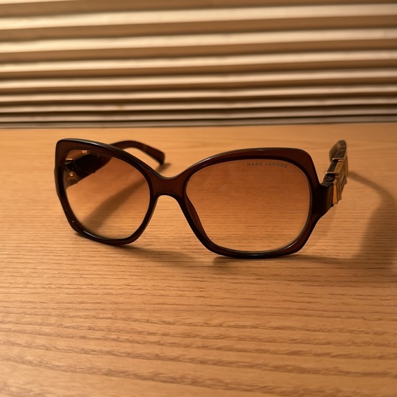 Marc Jacobs Sunglasses - Picture 2 of 7